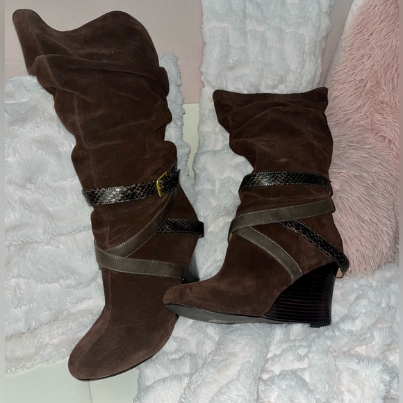 Colin Stuart Brown Suede Strappy Scrunch Knee High Wedge Boots Sz 11B - Picture 7 of 14